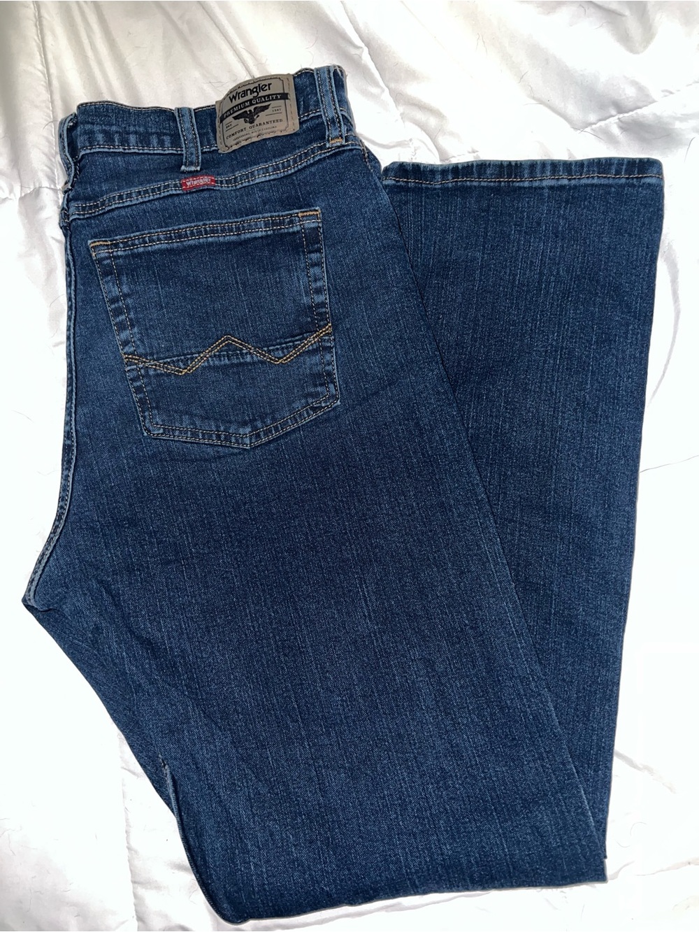 Wrangler Men’s Bootcut Dark Blue Denim Jeans